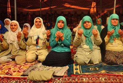 Hacı adayları Arafat`ta