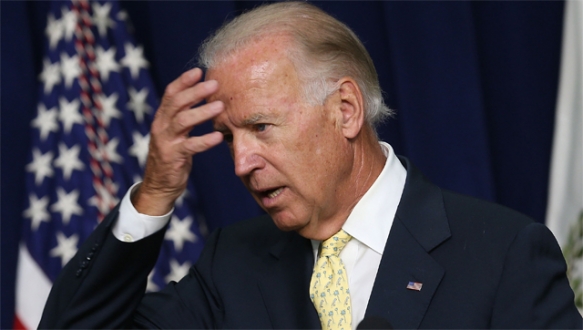 Bir kez daha özür diledi Bir kez daha özür diledi