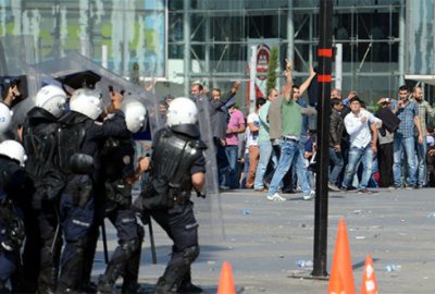 Bursa`da izinsiz gösteride olaylar çıktı!