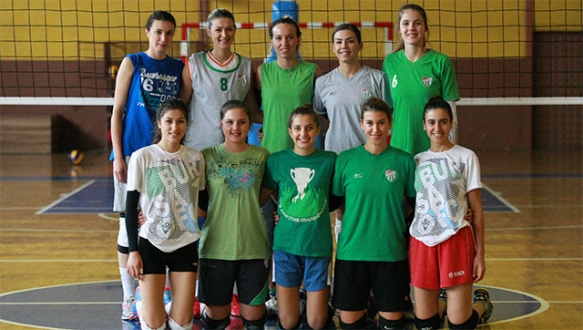 Timsah yoğun mesaide Timsah yoğun mesaide