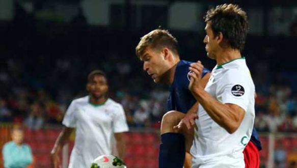 Mersin Civelli`nin peşini bırakmıyor Mersin Civelli`nin peşini bırakmıyor