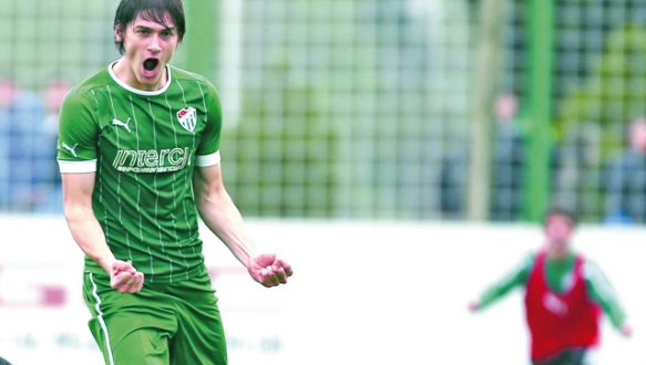 400 bin Euro`ya el sıkıştılar