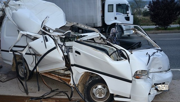 Bu araçtan hafif sıyrıklarla çıktı