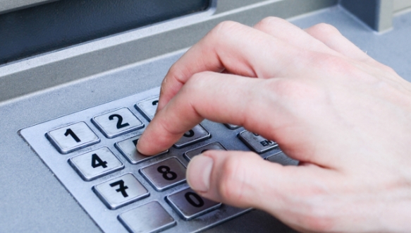 Banka hesabı boşaltan şebeke çökertildi