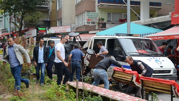 Zabıtadan kaldırım operasyonu Zabıtadan kaldırım operasyonu