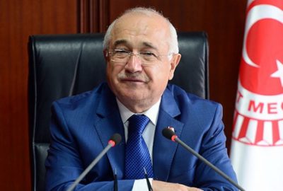 `Bunların hepsi insanlığın başının belası`