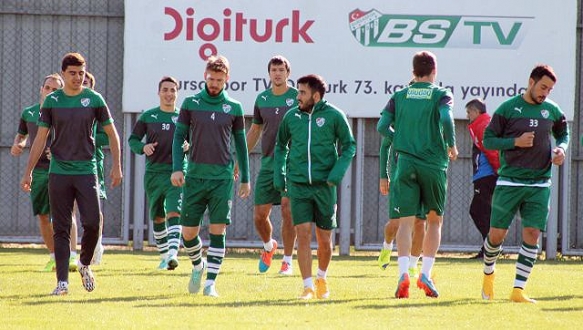 Timsah`ta yüzler gülüyor Timsah`ta yüzler gülüyor