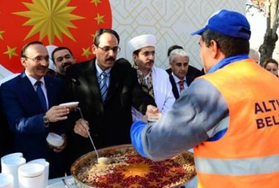 Cumhurbaşkanlığı aşuresi dağıtıldı