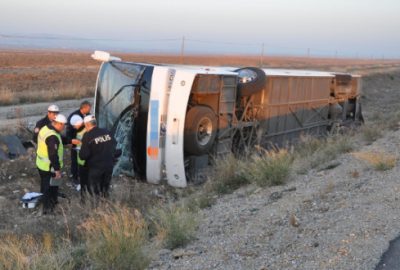 Yolcu otobüsü devrildi: 36 yaralı