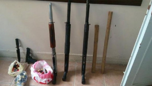 Otomobil değil sanki silah deposu!