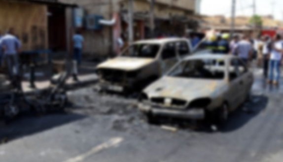 Bağdat`taki benzin istasyonuna düzenlenen bombalı saldırıda 20 kişi öldü, 25