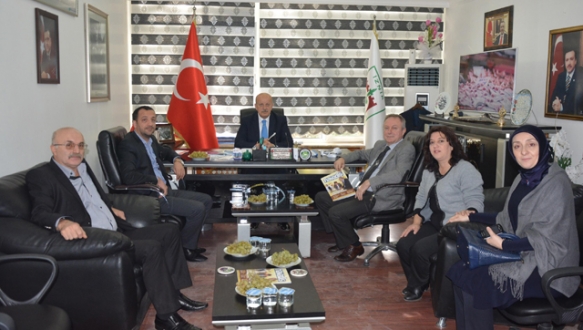 Turizm operatörleri İznik`e çıkarma yaptı