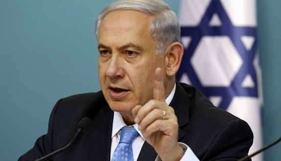 İsrail Çevre Bakanı Amir Peretz, Başbakan Binyamin Netanyahu`nun izlediği politikayı