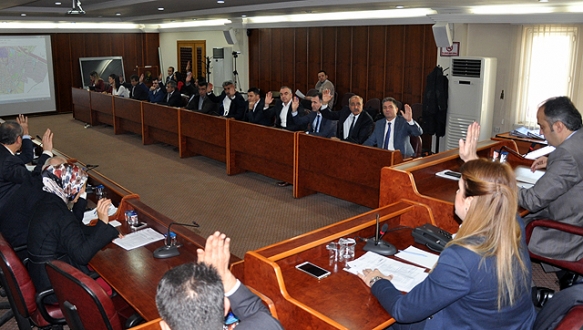 İnegöl meclisinde kavşak tartışması