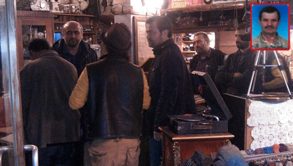 Kalbi antikacıda durdu