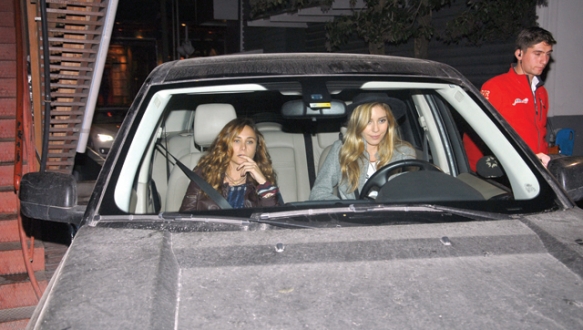 Saatlerce dertleştiler!