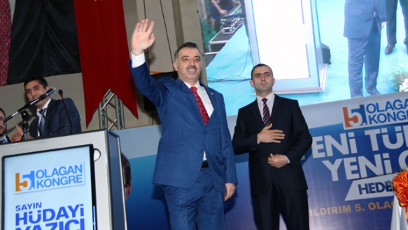AK Parti`de kongreler Yıldırım`la başladı