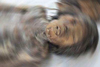 Ölü annesini 5 yıl yatağında sakladı