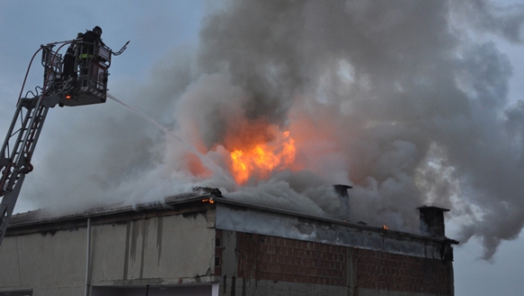 Bursa`da korkutan yangın Bursa`da korkutan yangın