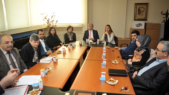 Gelecek planlaması için el birliği Gelecek planlaması için el birliği