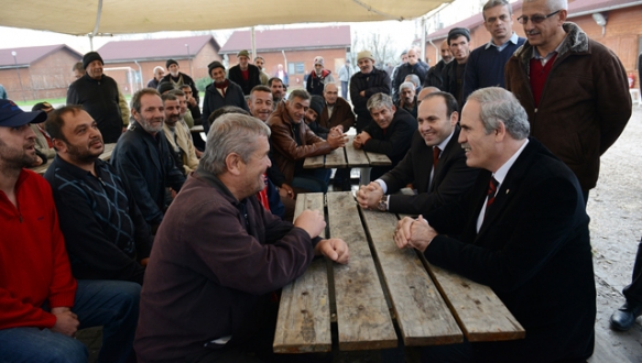 Başkan Altepe`den kimsesizlere moral