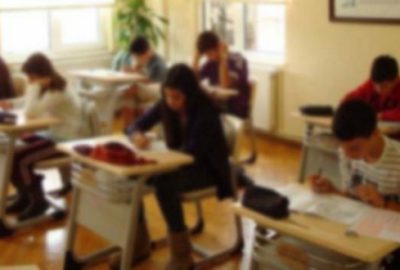 Osmanlıca zorunlu ders oluyor