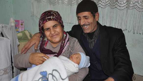 Suriyeli ailenin Erdoğan sevgisi Suriyeli ailenin Erdoğan sevgisi