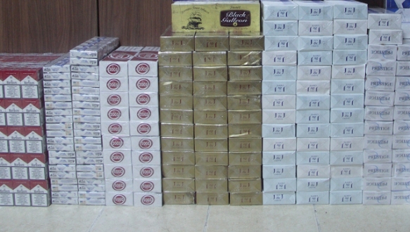 Bursa`da 2 bin 140 paket kaçak sigara ele geçirildi Bursa`da 2 bin 140 paket kaçak sigara ele geçirildi