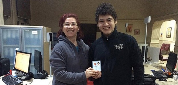 Gece yarısı Türk vatandaşı oldu Gece yarısı Türk vatandaşı oldu