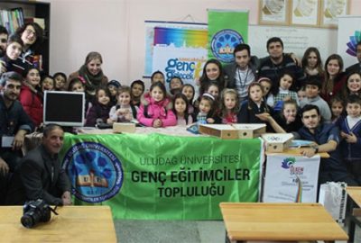 Üniversitelilerden eğitime katkı