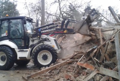 Metruk binalara yıkım