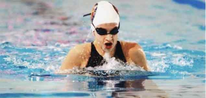 Yüzücüler rekora doymadı