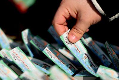 Unutkan talihli servet bıraktı