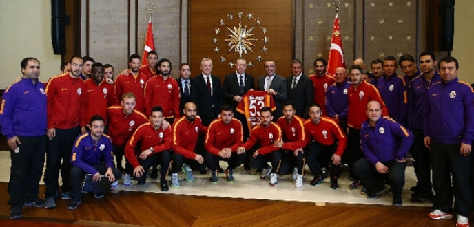 Galatasaray’dan ‘Saray’ çıkarması