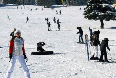 Acemi kayakçılar pistleri ele geçirdi