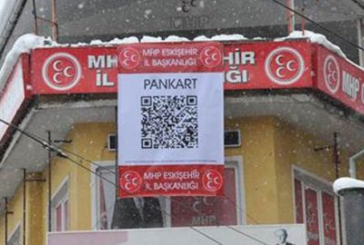 MHP binasına kodlu pankart