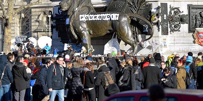 Dünya liderleri Charlie Hebdo için yürüyecek