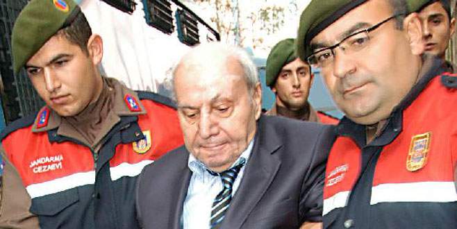 Oğulları Üzmez’in mirasını reddetti