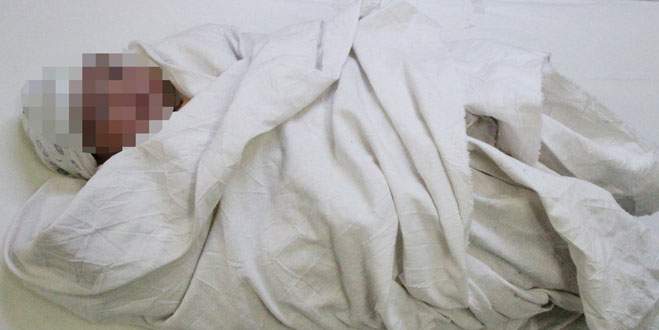Bursa’da 40 günlük bebek donmak üzereyken bulundu