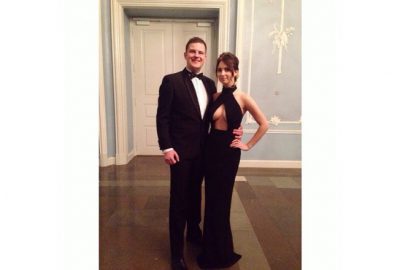 Politikacının parti dekoltesi