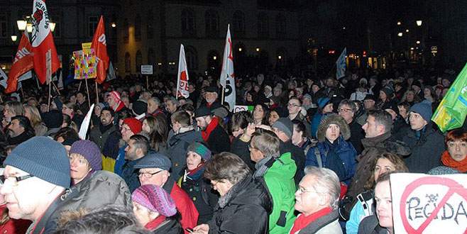 Almanya’da PEGIDA protesto edildi