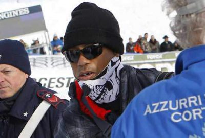 Ünlü golfçu Woods, kamera yüzünden dişinden oldu