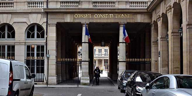 Paris’teki saldırılarla ilgili 4 kişi mahkemeye sevk edildi