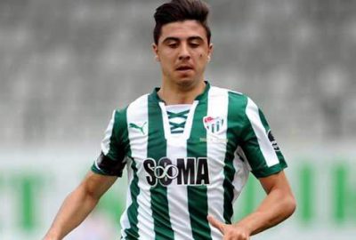 ‘Doğduğum şehrin takımında oynamaktan çok mutluyum’