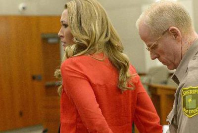 Tecavüzcü öğretmen mahkemeye zincirle getirildi