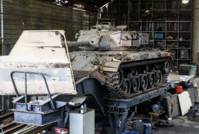 Çalıntı araç ararken iki tank buldular