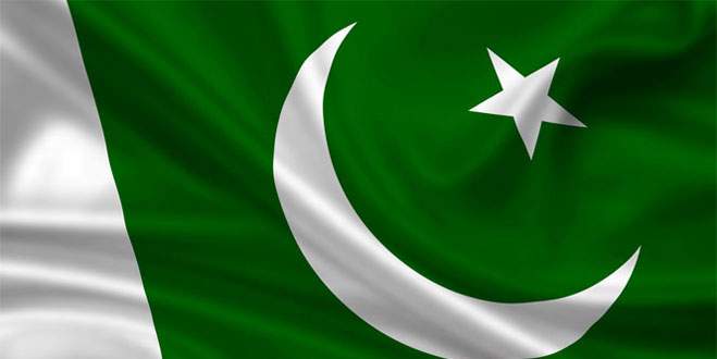 Pakistan’da camiye bombalı saldırı