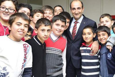 Yıldırım’da 7′den 70′e tiyatro