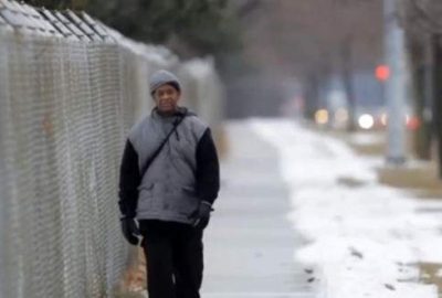 Her gün 34 kilometre yürüyor