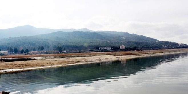 Burdur Gölü ‘ölüyor’